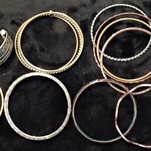 Elegant Mixed Metal Bangle Set
